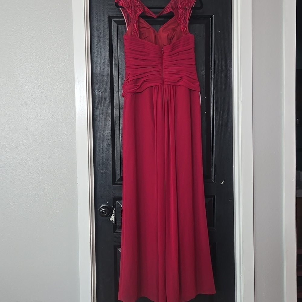NWT Azazie Lawrence Burgundy Gown Size 6 - Picture 5 of 12